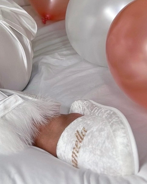 Chaussons Satinés Blanc